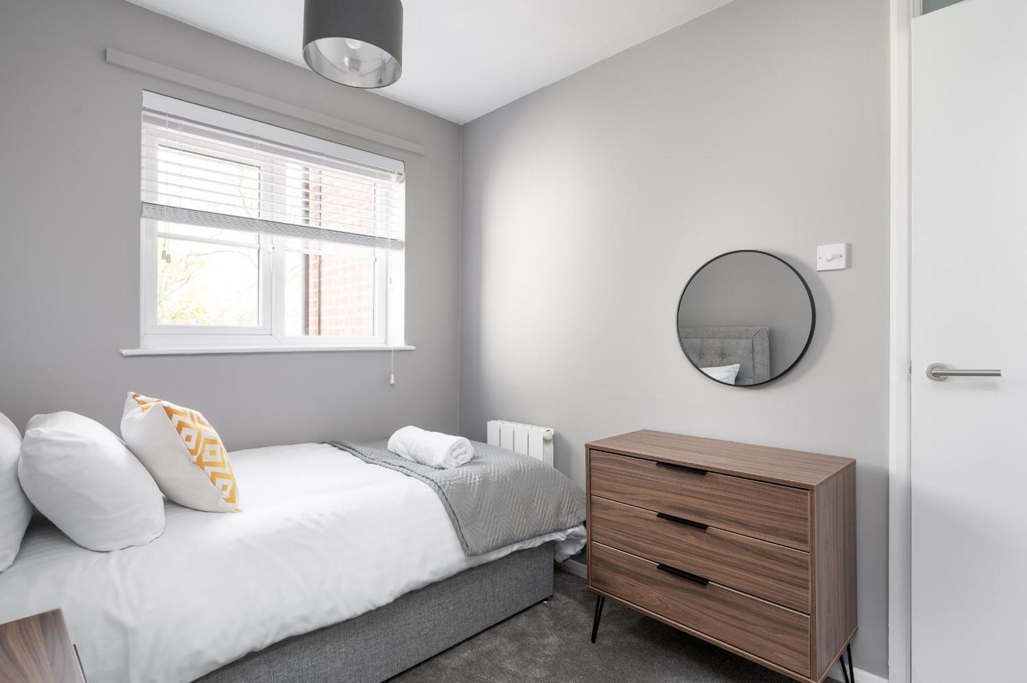 City Stay Apartments - Geldonia Court Bedford Exteriör bild