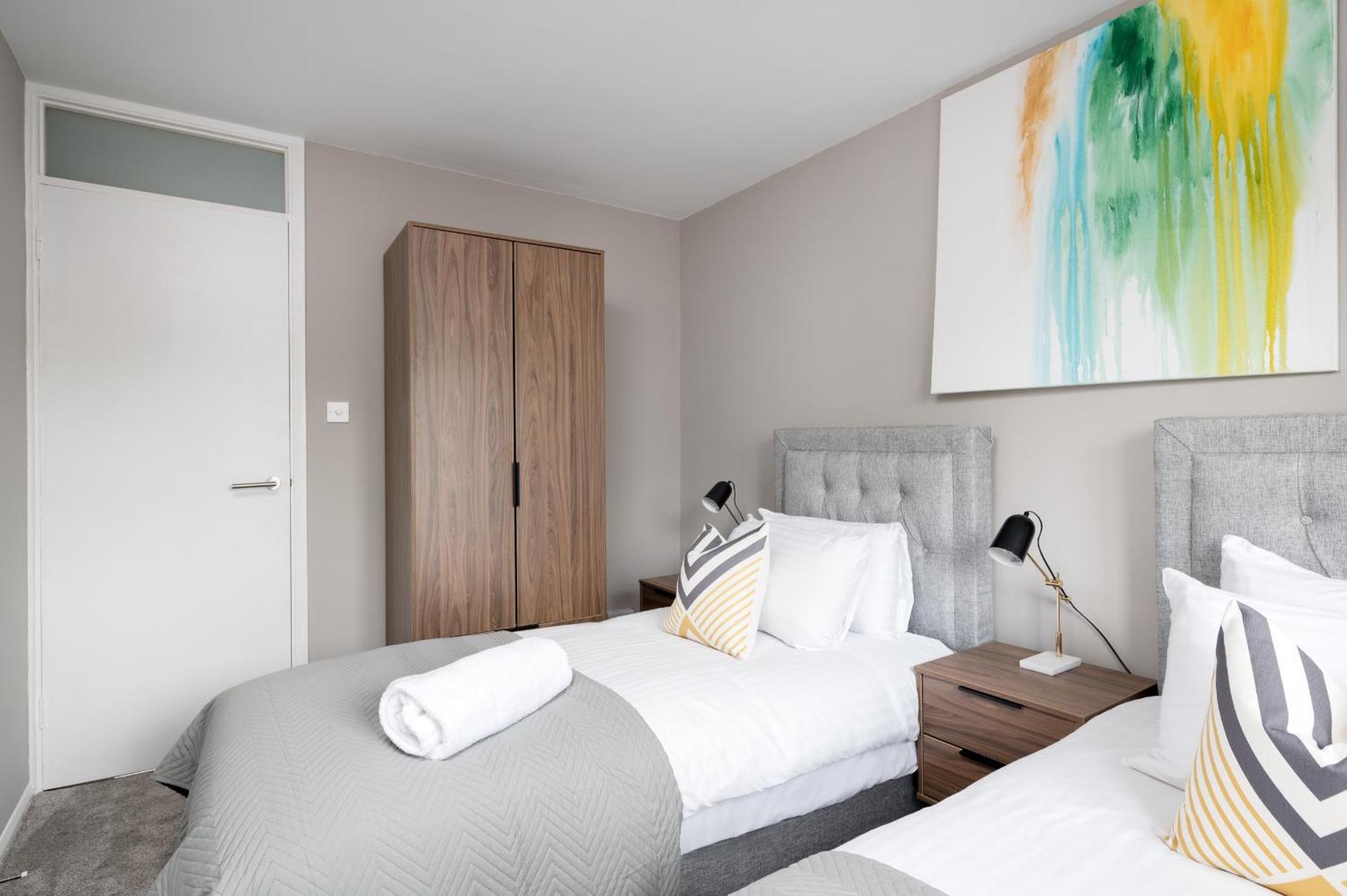 City Stay Apartments - Geldonia Court Bedford Exteriör bild